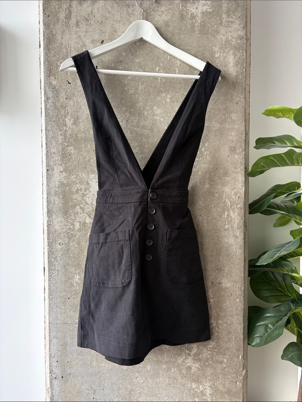 Forever 21 Women's Black V-Neck Button Front Jumper / Skirt